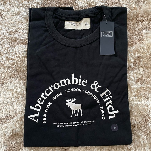 Abercrombie & Fitch Tops - NWT Abercrombie & Fitch Black Logo Tee